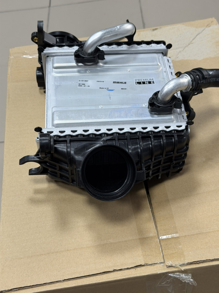 Радіатор інтеркулера MB Sprinter W907 VITO W447 E-class W213 A6540904101 CI 737 000P 
