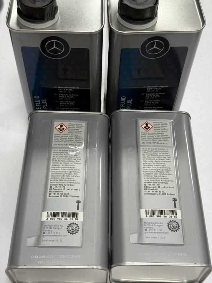  Рідина гальмівна 331.0 DOT-4 Plus 1L A000989560509 MB 