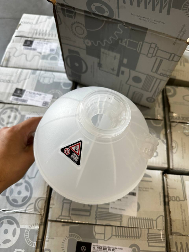 Бачок розширювальний MB Sprinter (W907/W910) 18- OM642/OM651 A9105010400