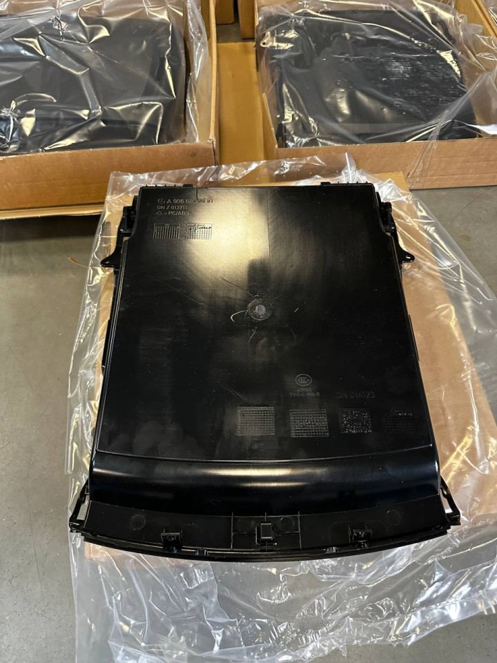 Бардачок верхній Sprinter 906 / VW Crafter, 2006> MERCEDES BENZ A9066800091