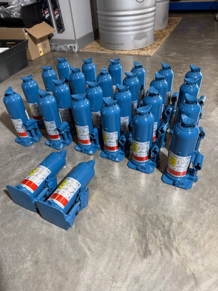 Домкрат підсилений Sprinter 3.3T ORIGINAL