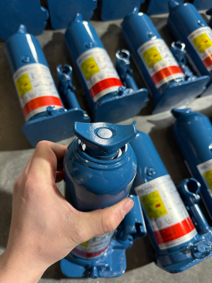 Домкрат підсилений Sprinter 3.3T ORIGINAL