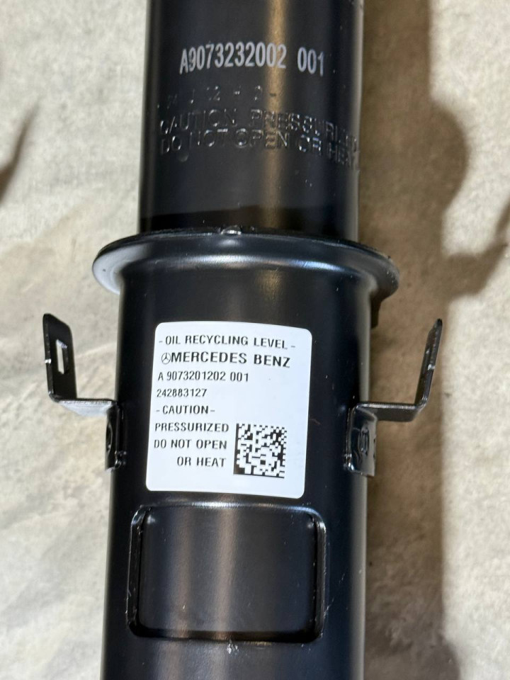 Амортизатор передній в зборі з пильниками та подушками Спарка W906-W907 