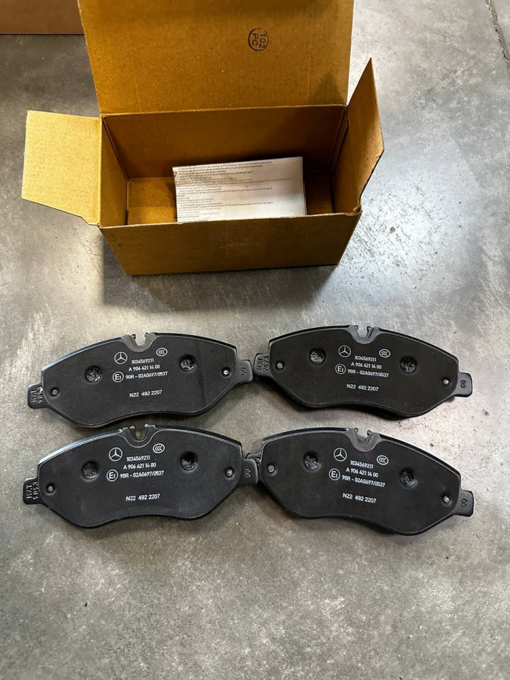 Колодки гальмівні Передні Sprinter W906-907-910/VW Crafter 06/ Vito (W639) ОДНОКАТКОВИЙ