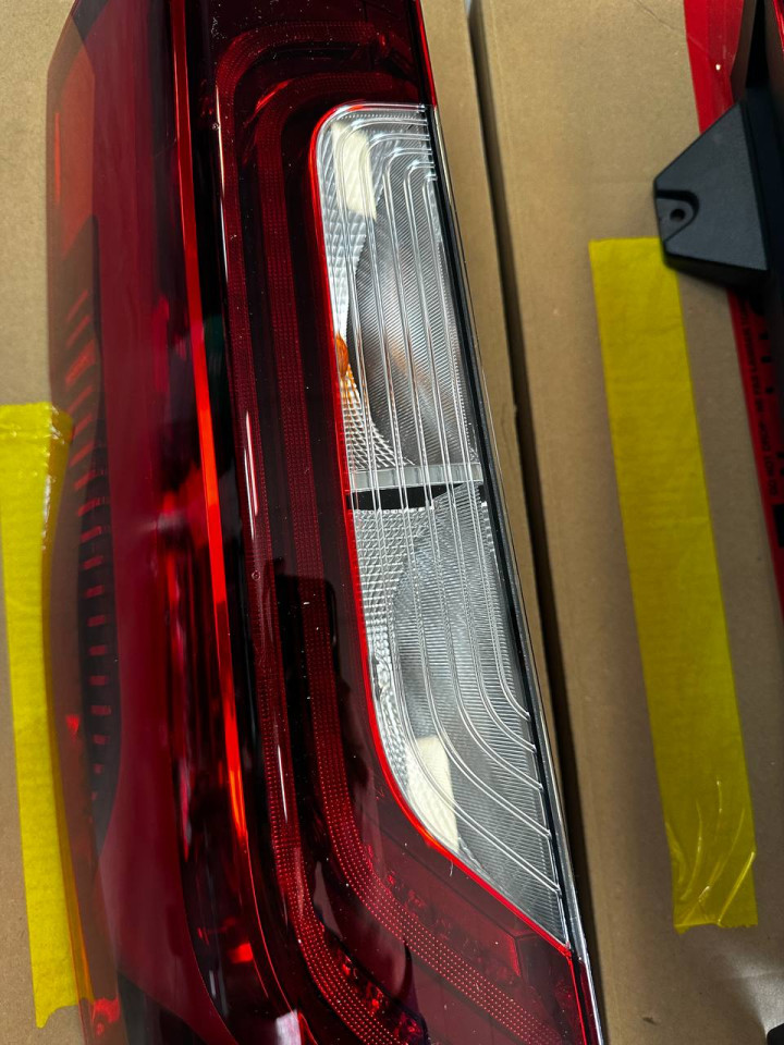 Ліхтар задній MB Sprinter W907/W910 18- L+R  LED MB ORIGINAL