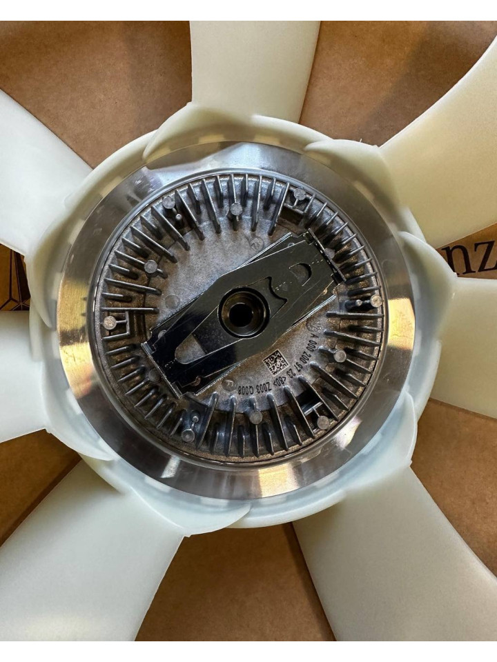 Муфта вентилятора MB Sprinter (906) 2.2CDI OM651 09-  7 лопастей