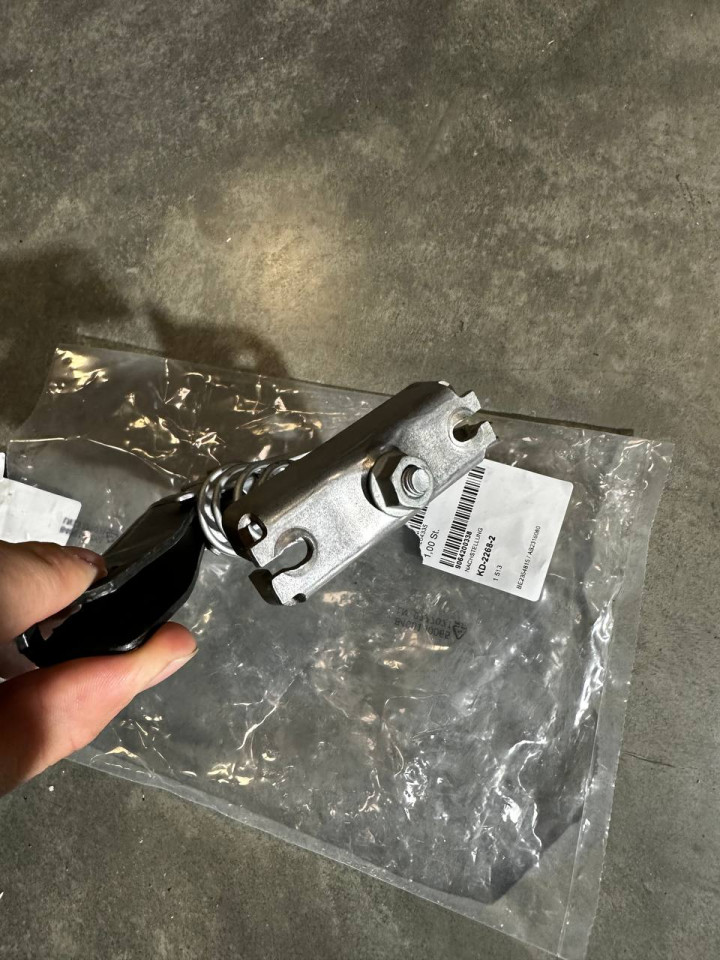 Механізм регулювання тросів ручника (кронштейн) W906-W907