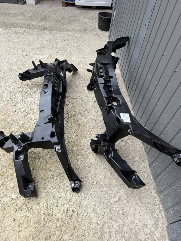 Телевізор, установачна панель Sprinter OM654 W907 (задній привід)