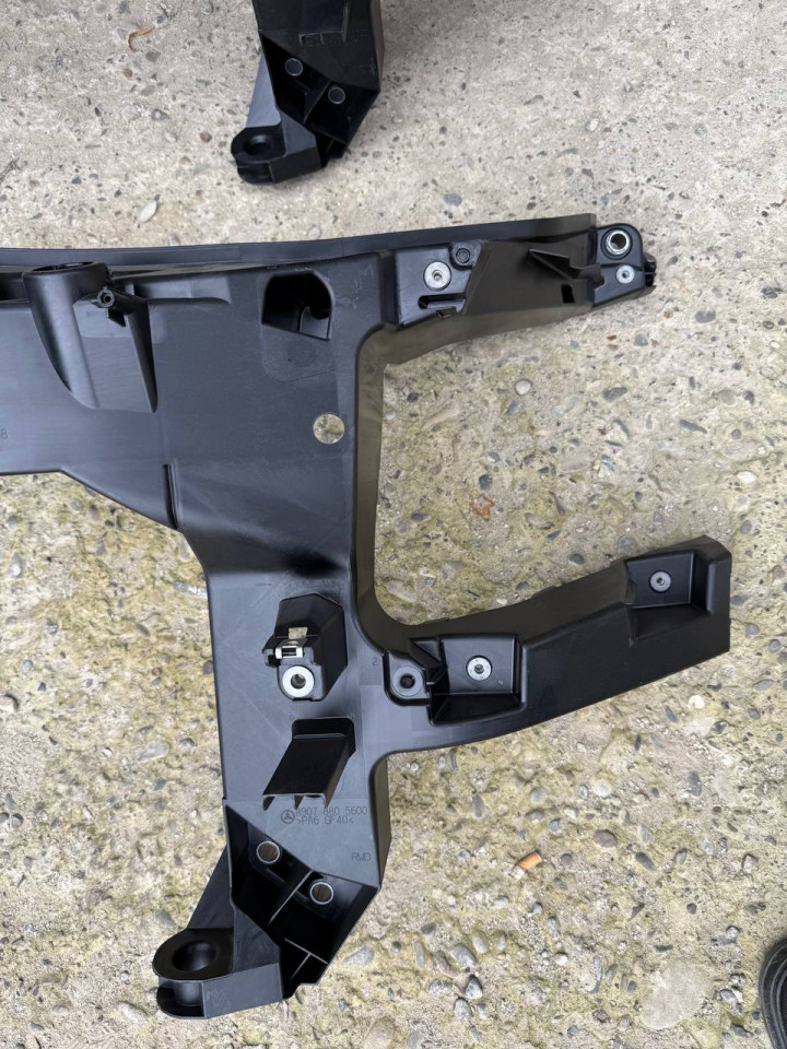 Телевізор, установачна панель Sprinter OM654 W907 (задній привід)