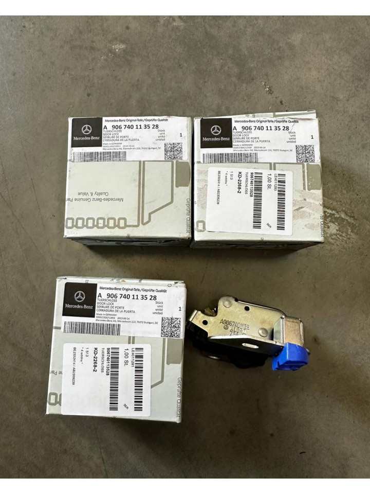 Замок верхній лівих задніх розпашних дверей Sprinter W906/VW Crafter