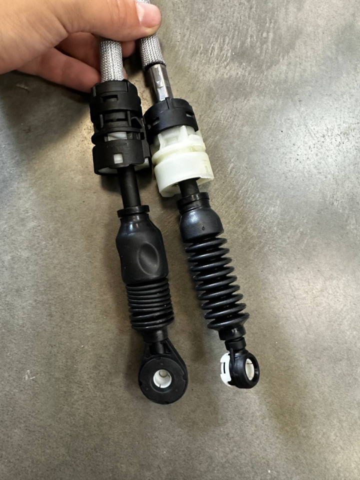 Троси механізму перемикання передач Sprinter W907-910