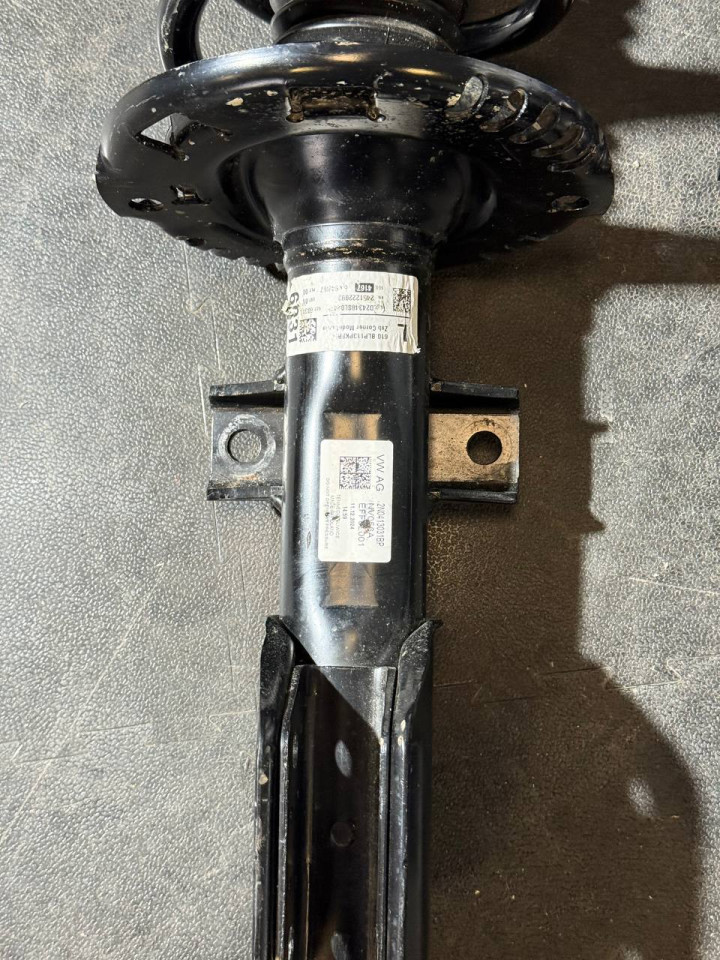 Амортизатор передній у зборі з пружинами VW Crafter 2016-