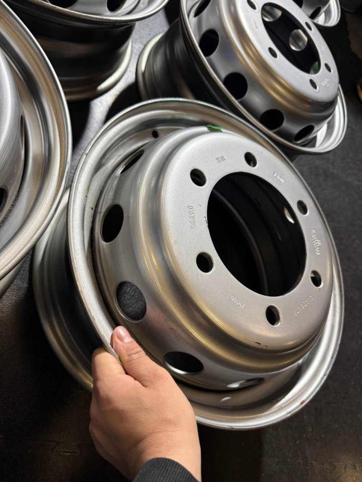 Диск сталевий колісний диск 16" IVECO TWIN ET6J