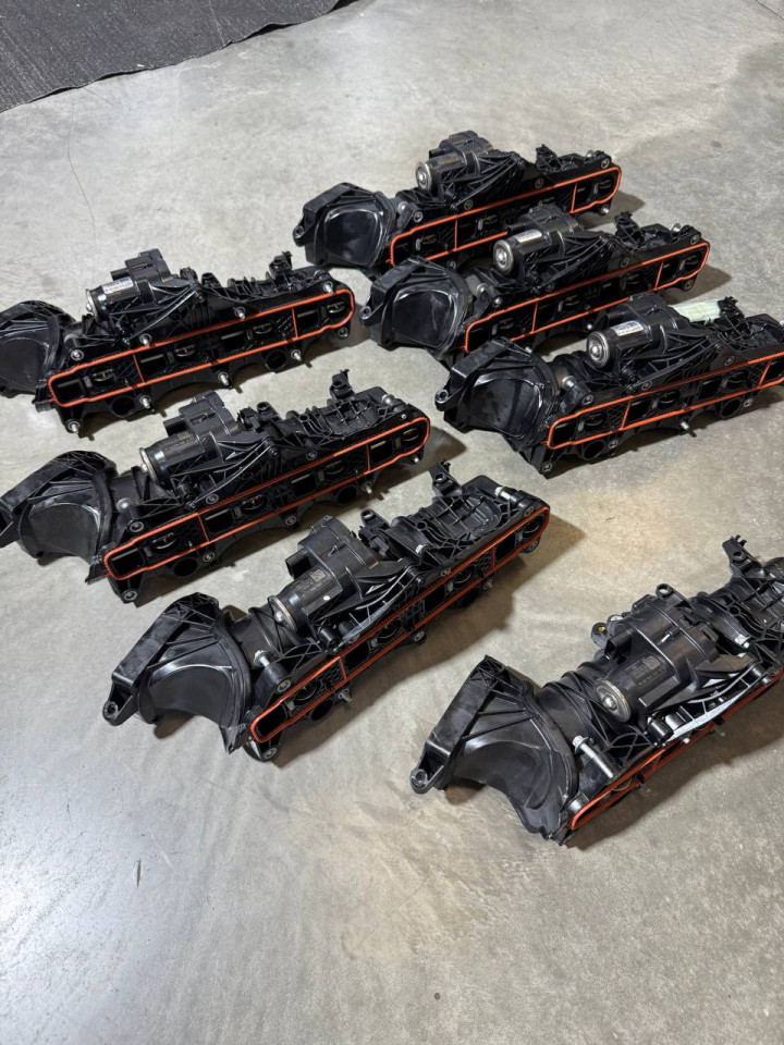 Колектор впускний Sprinter W907-910 OM654