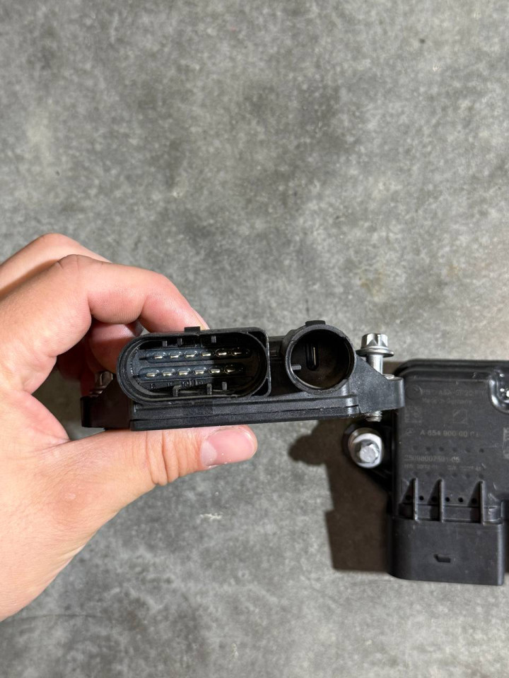 Реле свічок розжарювання Sprinter W907-910/Vito W447 OM654