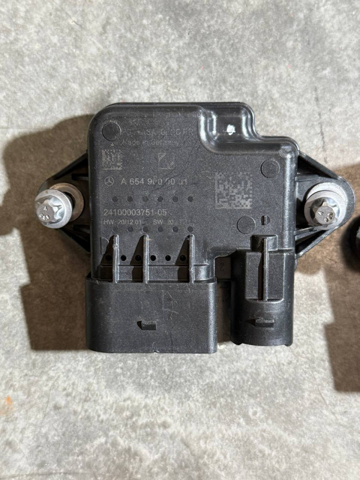 Реле свічок розжарювання Sprinter W907-910/Vito W447 OM654