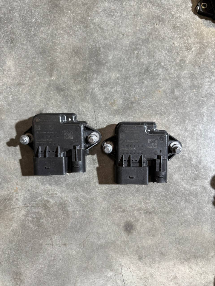 Реле свічок розжарювання Sprinter W907-910/Vito W447 OM654