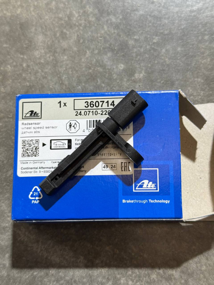 ABS Датчик задній Двухкатковий Sprinter 907 OM642/OM651/OM654