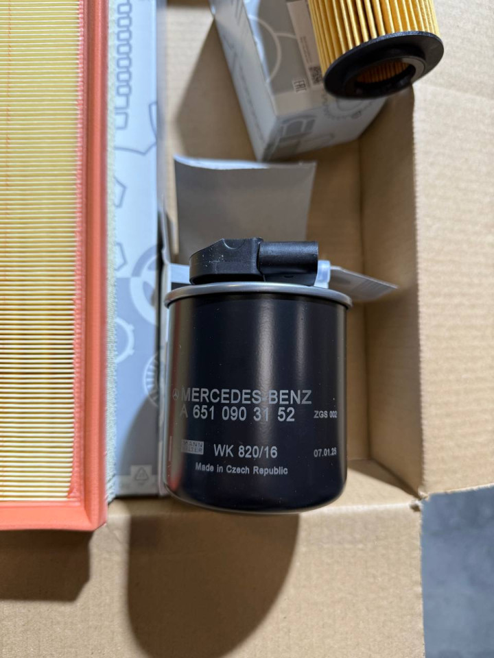 Комплект фільтрів масляний,паливний,повітряний Sprinter W906-907 OM651