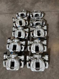 Супорт задній Crafter/Sprinter W906-907. Лівий-A9074230900, Правий-A9074230800