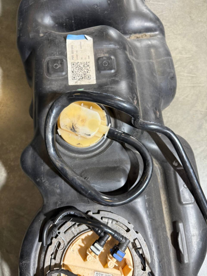 Бак паливний збільшений (93л.) Sprinter W907