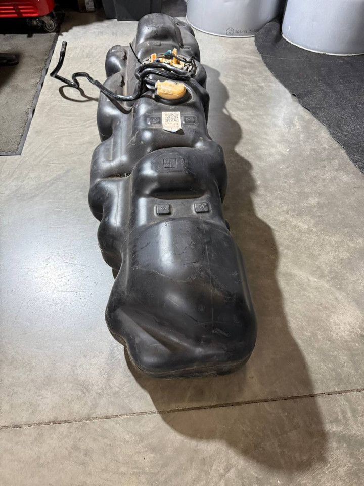 Бак паливний збільшений (93л.) Sprinter W907