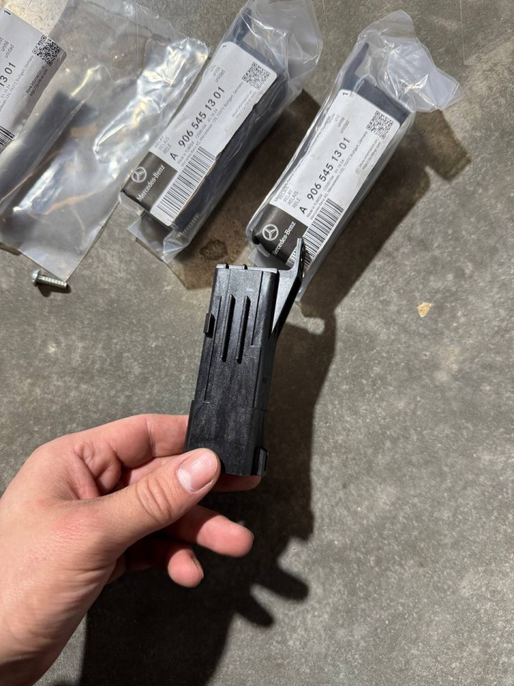 Реле ПОДВІЙНОГО вентилятора кондіціонера Sprinter W906-907/Crafter