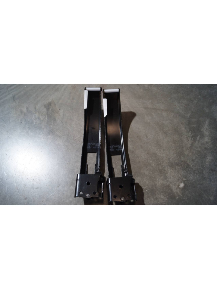 Обмежувач задніх дверей Sprinter W906 / Crafter