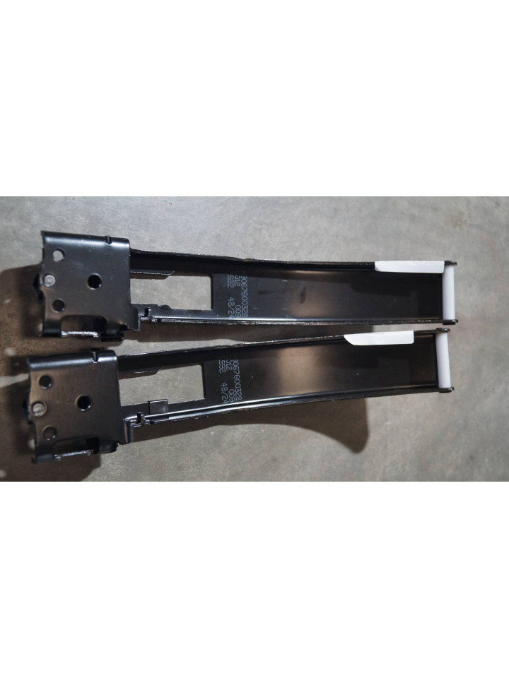 Обмежувач задніх дверей Sprinter W906 / Crafter