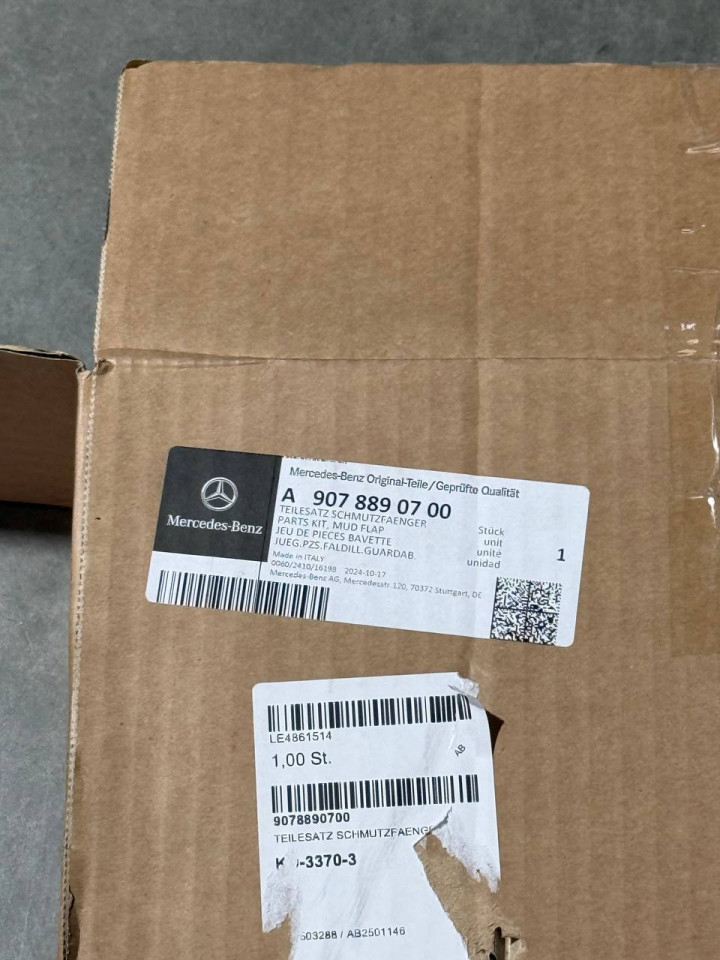 Бризковики задні на Однокатковий Sprinter W907 