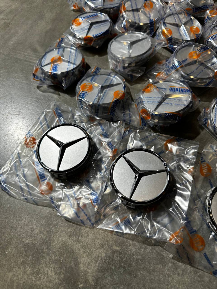 Ковпак диска колісного (літого диска,титан)