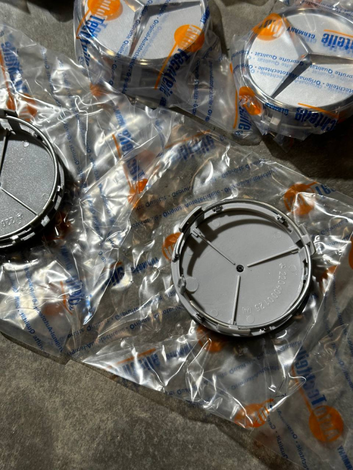 Ковпак диска колісного (літого диска,титан)