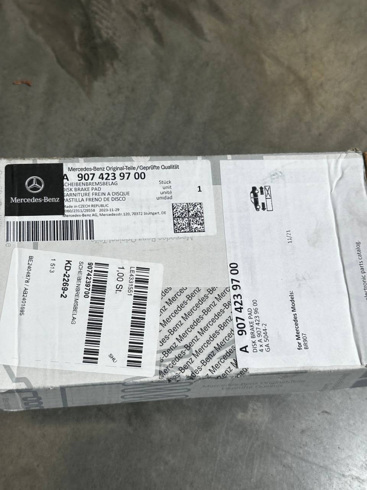 Колодки гальмівні Передні Sprinter W906-907-910/VW Crafter 06 ДВУХКАТКОВИЙ A9074209901
