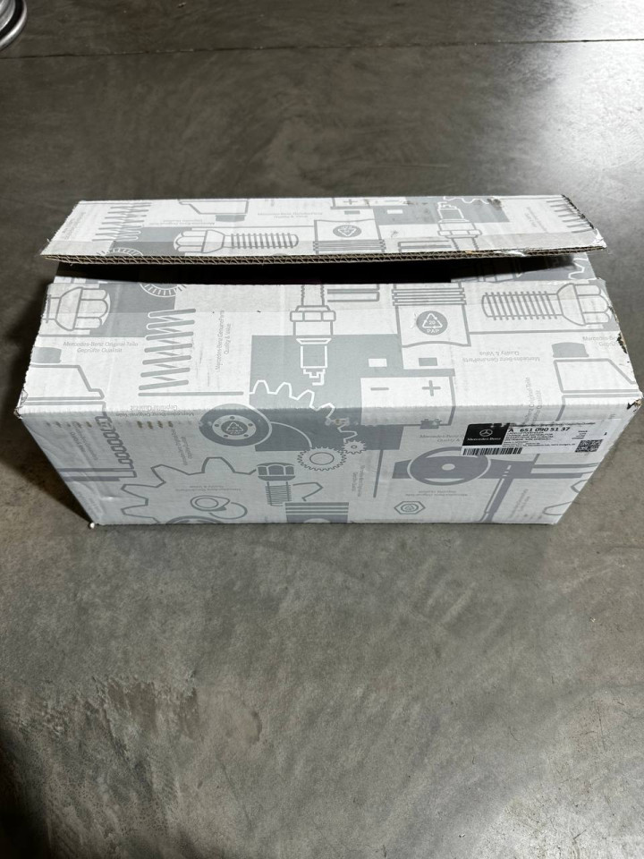 Колектор впускний з Заслонками OM651 MB Original