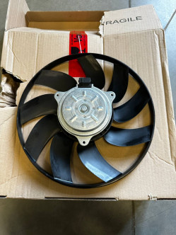 Вентилятор радіатора кондиціонера VW Crafter/ Sprinter W906-907