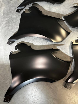 Крило переднє праве Sprinter W907 W910 MB Original