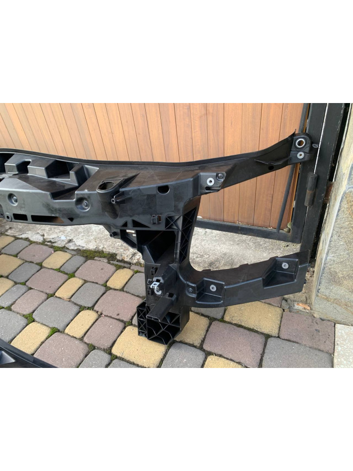 Телевізор, установачна панель Sprinter W907(задній привід)