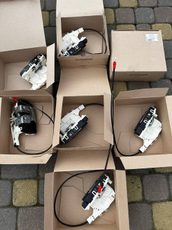 Замок центральний  задньої дверки Sprinter W906-907,Crafter