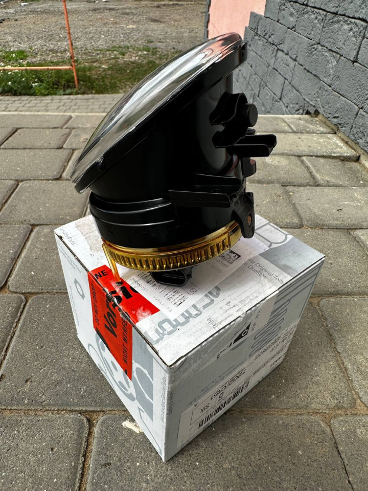 Фара протитуманна права Sprinter W907-910