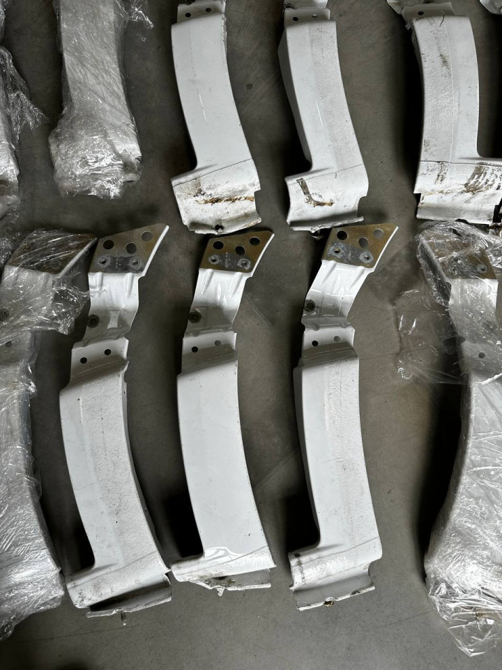 Низ крила права сторона Sprinter W907-910