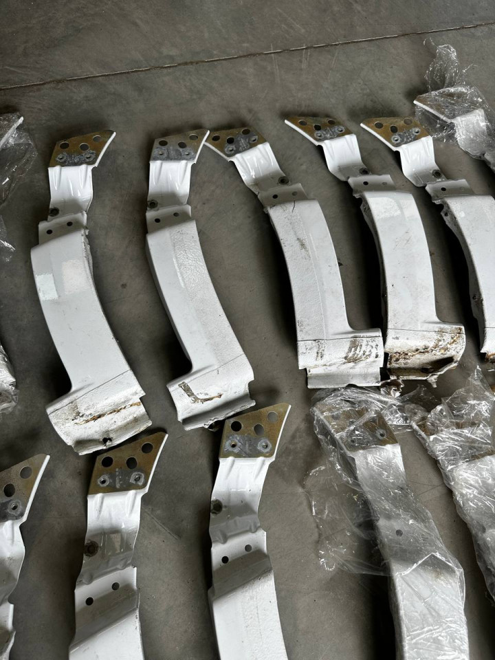 Низ крила ліва сторона Sprinter W907-910