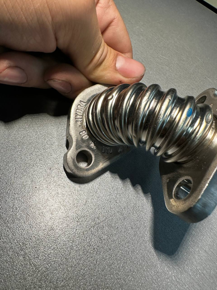 Гофра рециркуляційних газів (за турбіною) OM642 Sprinter W906-907