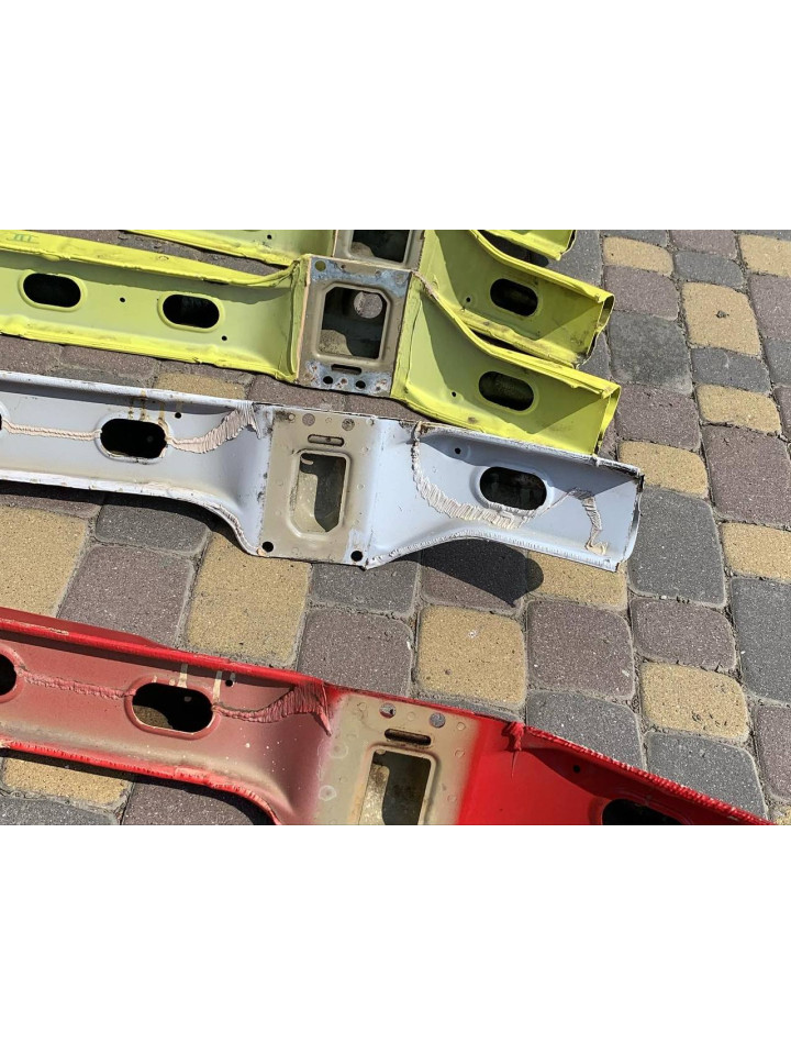 Підсилювач переднього бампера Mercedes Sprinter W906 / VW Crafter A9066200234