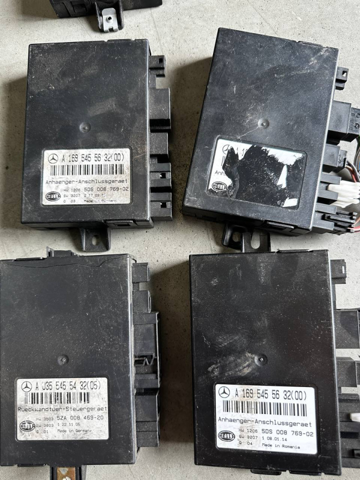 Блок керування фаркопом Mercedes Vito W639 (2003–2010)/Sprinter W906/VW Crafter A1695455632