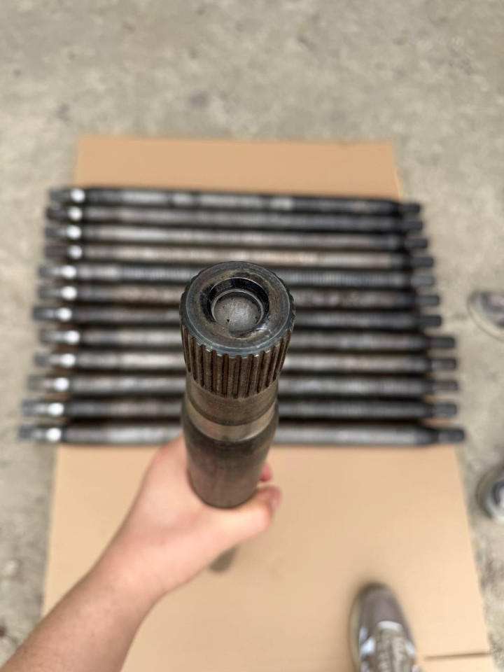 Піввісь Полуось задня права Sprinter W906 W907 VW Crafter A9063504010 з тестових авто