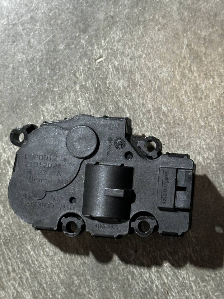 Сервопривод Моторчик заслонки пічки MB Sprinter (W907/W910) 18- A0009065913