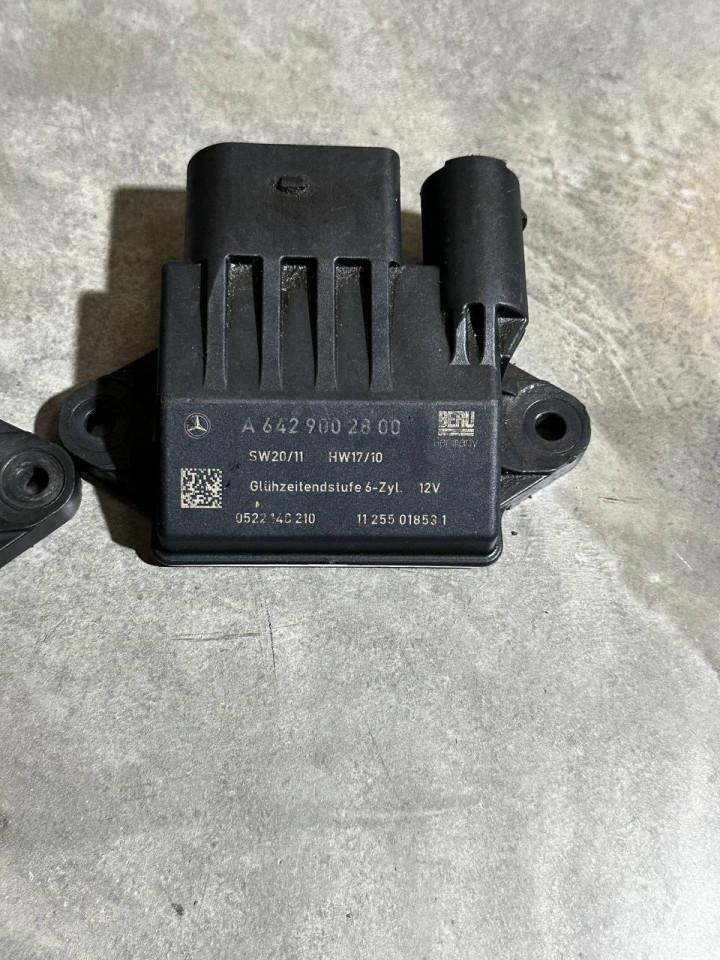 Реле свічок накалу OM642 Sprinter W906-W907,Vito W639, E-Class, S-Class  A6429002800