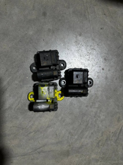 Реле свічок накалу OM651 Sprinter W906-W907,Vito W639, E-Class, S-Class  A6511530279