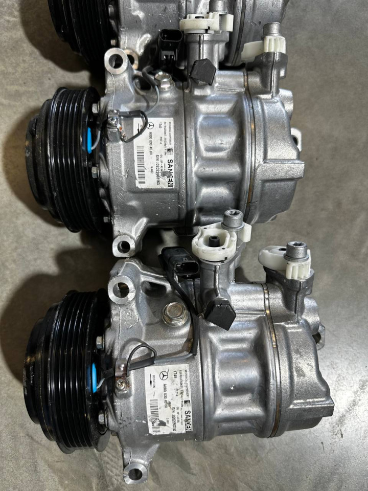 Компресор кондиціонера Mercedes E-Class W213 / C-Class W205 / CLS C257 / C238 OM654 2.0 5PK A0008304500