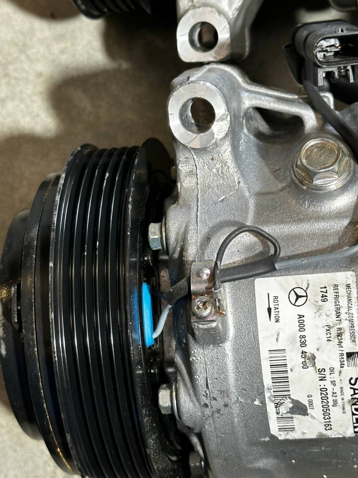 Компресор кондиціонера Mercedes E-Class W213 / C-Class W205 / CLS C257 / C238 OM654 2.0 5PK A0008304500